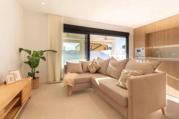 Chalet independiente en venta en  Barrio El Molino, Torrevieja photo 4