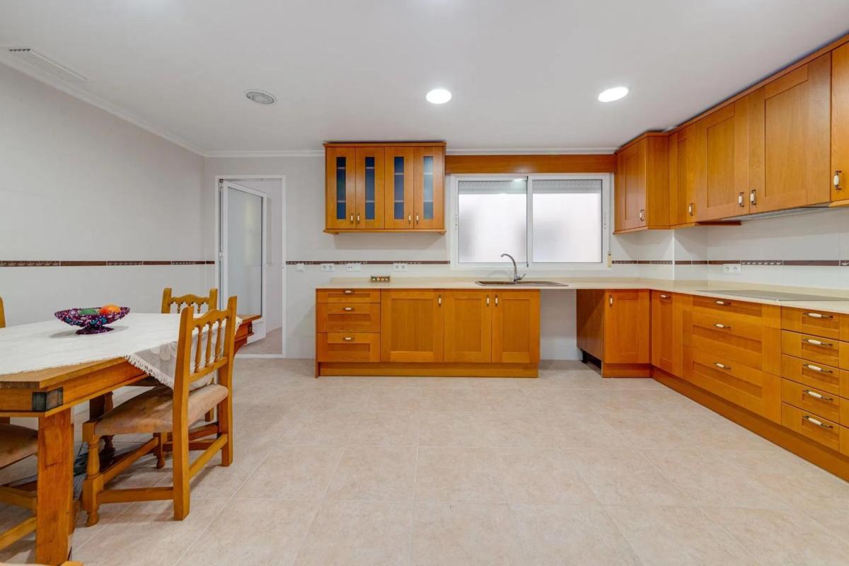 Sale of apartment in Barrio El Molino, Torrevieja
 photo 5