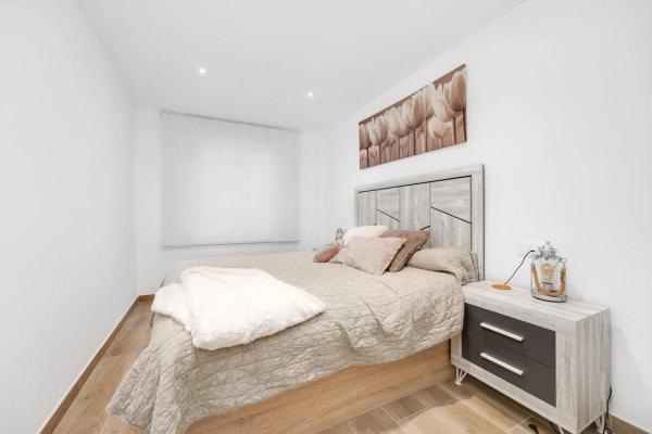Apartment for sale in  Barrio El Acequión, Torrevieja photo 3