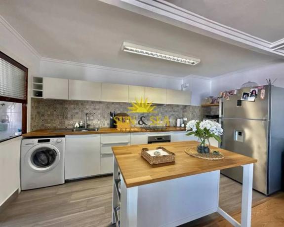 Apartment for sale in  Barrio El Acequión, Torrevieja photo 2