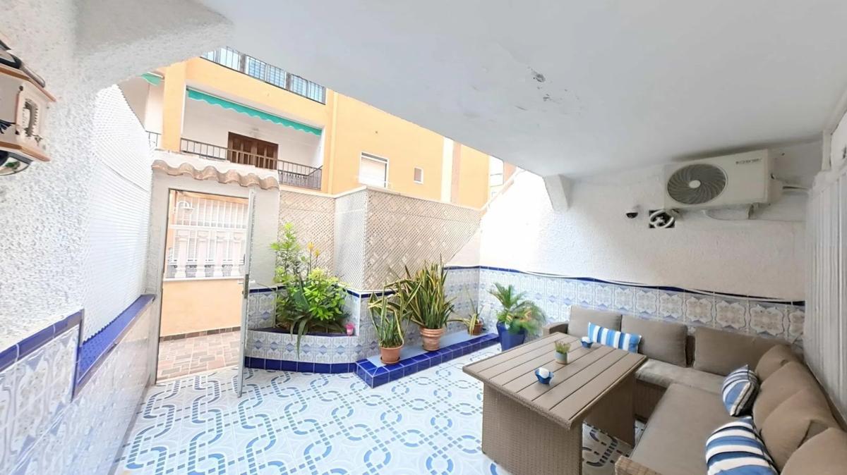 Properties for sale and rent in Spain photo 1