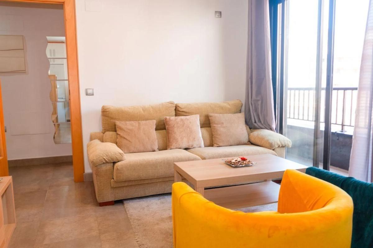Sale of apartment in Avenida del Mediterráneo, 27, Torrevieja
photo 1