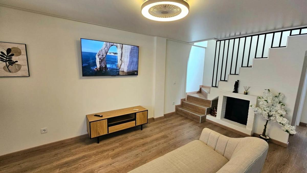 Properties for sale and rent in Spain photo 3