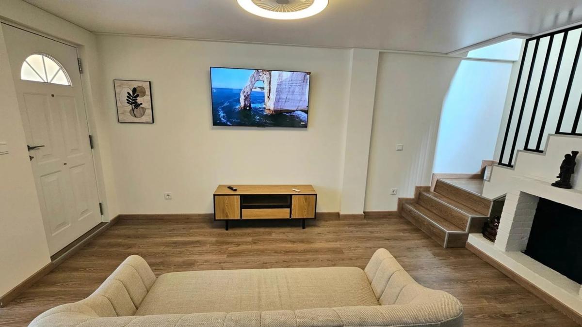 Properties for sale and rent in Spain photo 4