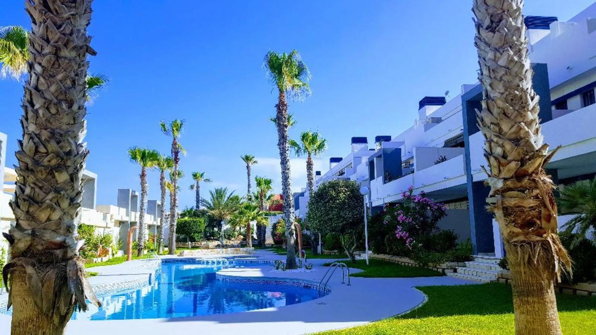 Venta de piso en Avenida de los españoles, 1, Torrevieja
 photo 2