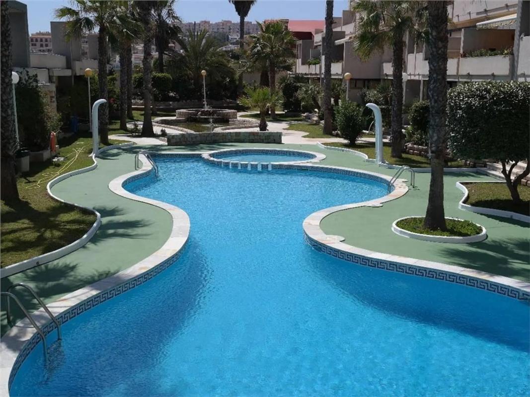 Venta de piso en Avenida de los españoles, 1, Torrevieja
 photo 3