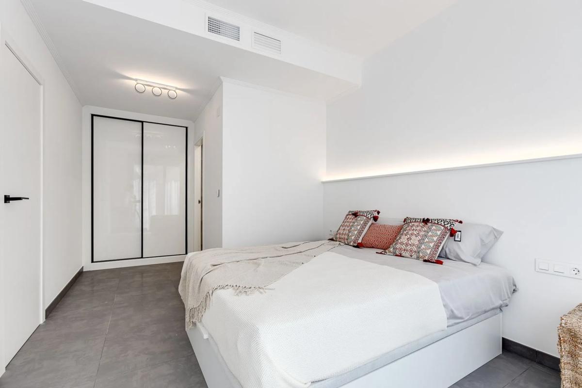 Properties for sale and rent in Spain photo 4