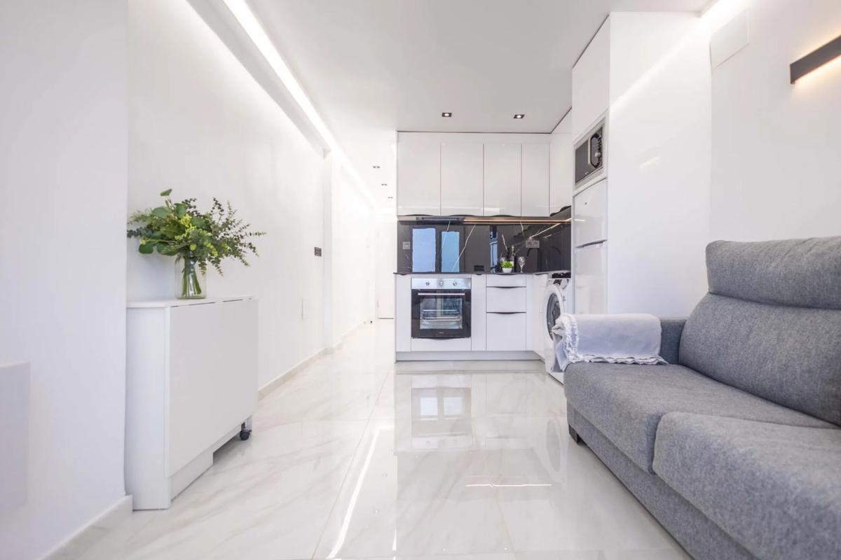 Venta de piso en Avenida de las Sirenas, Torrevieja
 photo 2