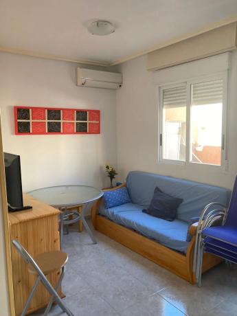 Penthouse for sale at  Avenida Doctor Mariano Ruiz Canovas, 18, Torrevieja photo 1