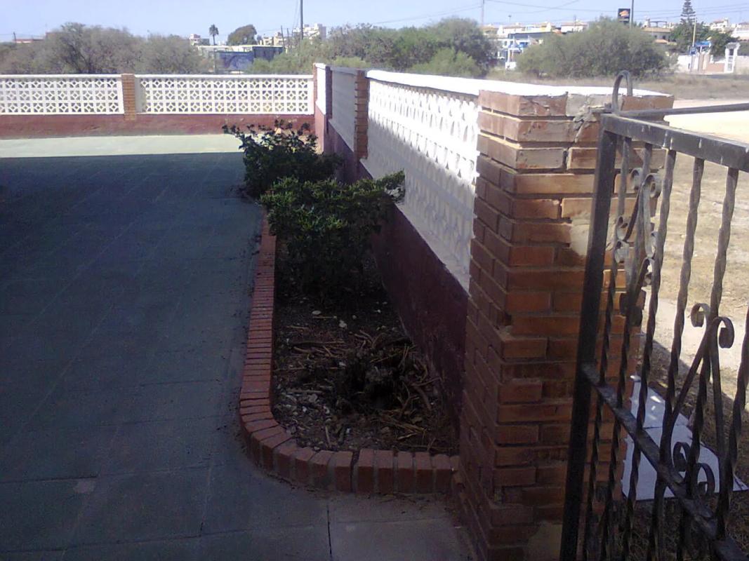 Properties for sale and rent in Spain photo 3
