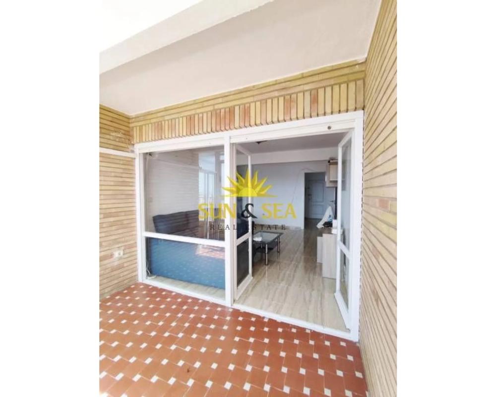 Sale of apartment in Barrio Las Piscinas Naturales, Torrevieja
 photo 2