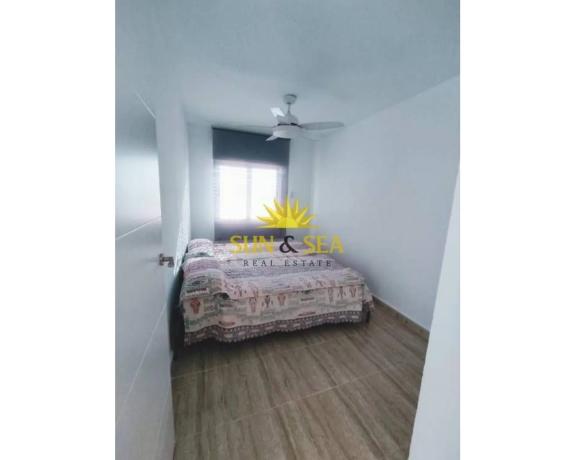 Sale of flat in Barrio Las Piscinas Naturales, Torrevieja
 photo 3