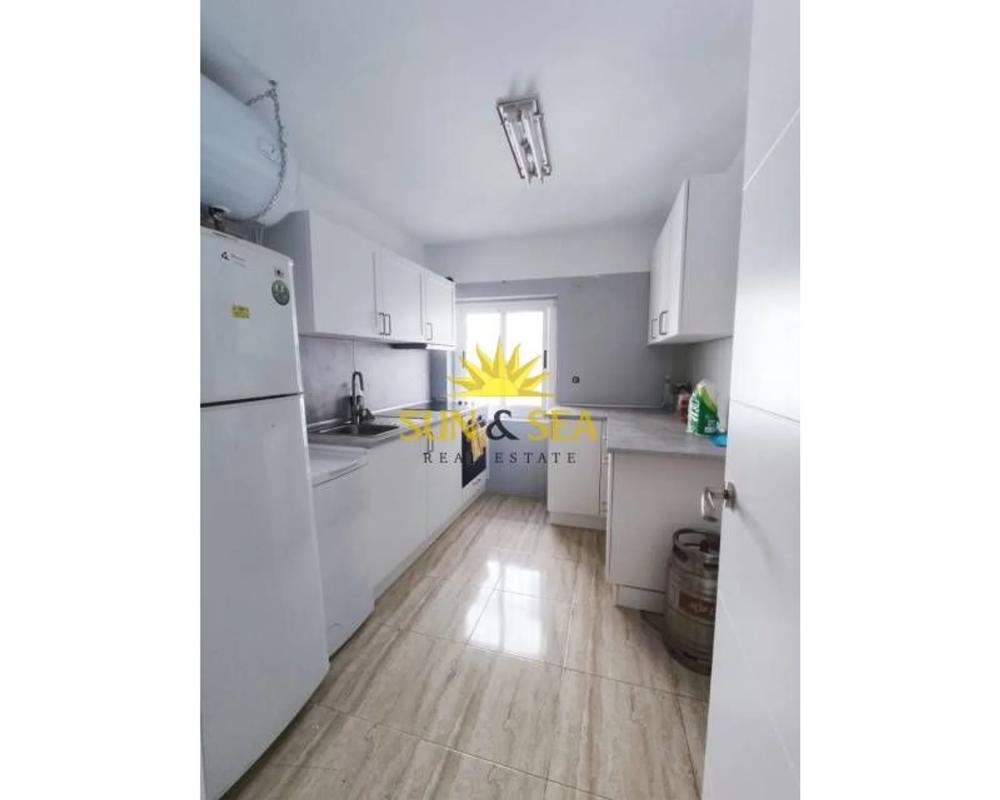 Sale of apartment in Barrio Las Piscinas Naturales, Torrevieja
 photo 5