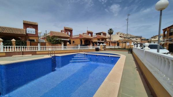 Chalet independiente en venta en  Barrio El Molino, Torrevieja photo 4