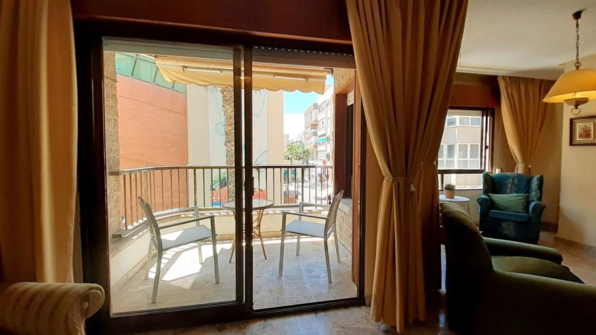 Sale of apartment in 4 Dormitorios, 2  Baños, Torrevieja
 photo 5
