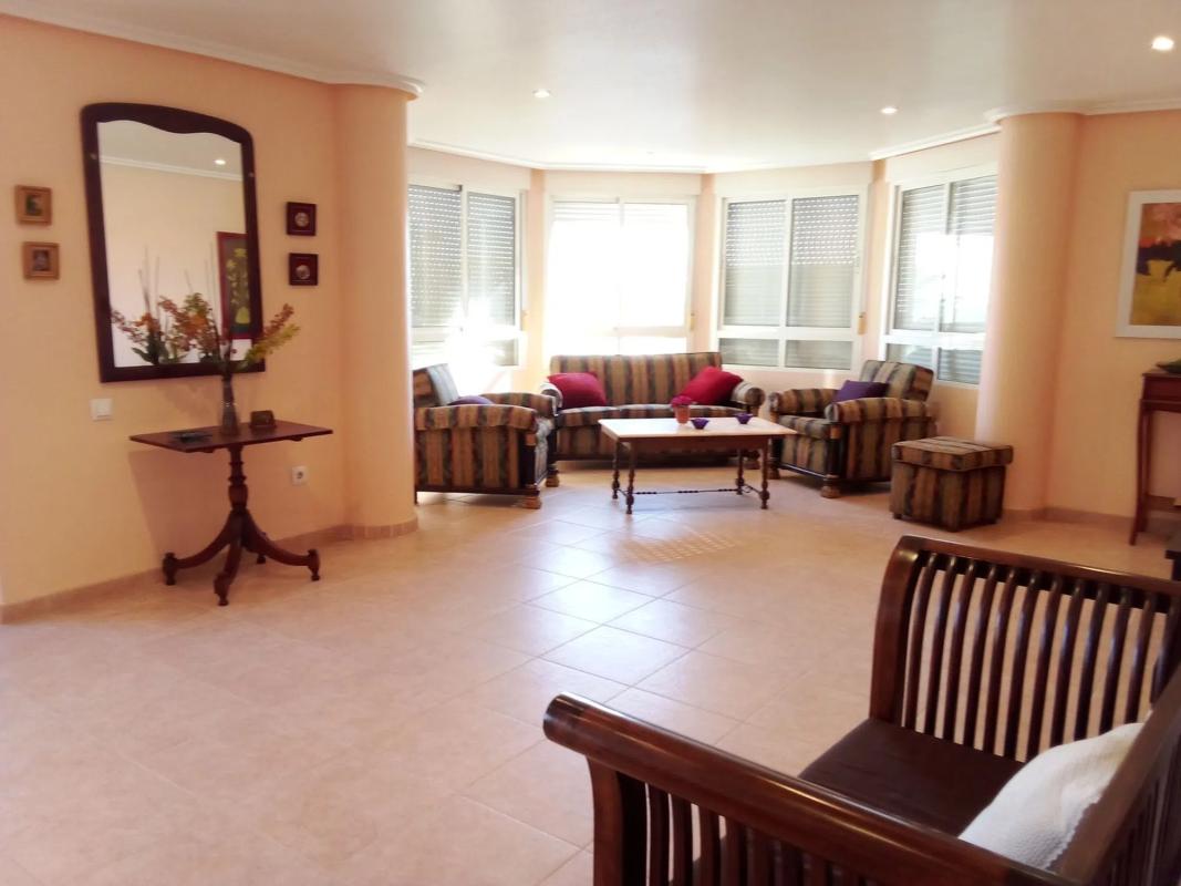 Sale of apartment in Calle Martínez Guirao, Torrevieja
photo 1