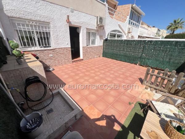Chalet adosado en calle Segovia, 1 thumbnail 2