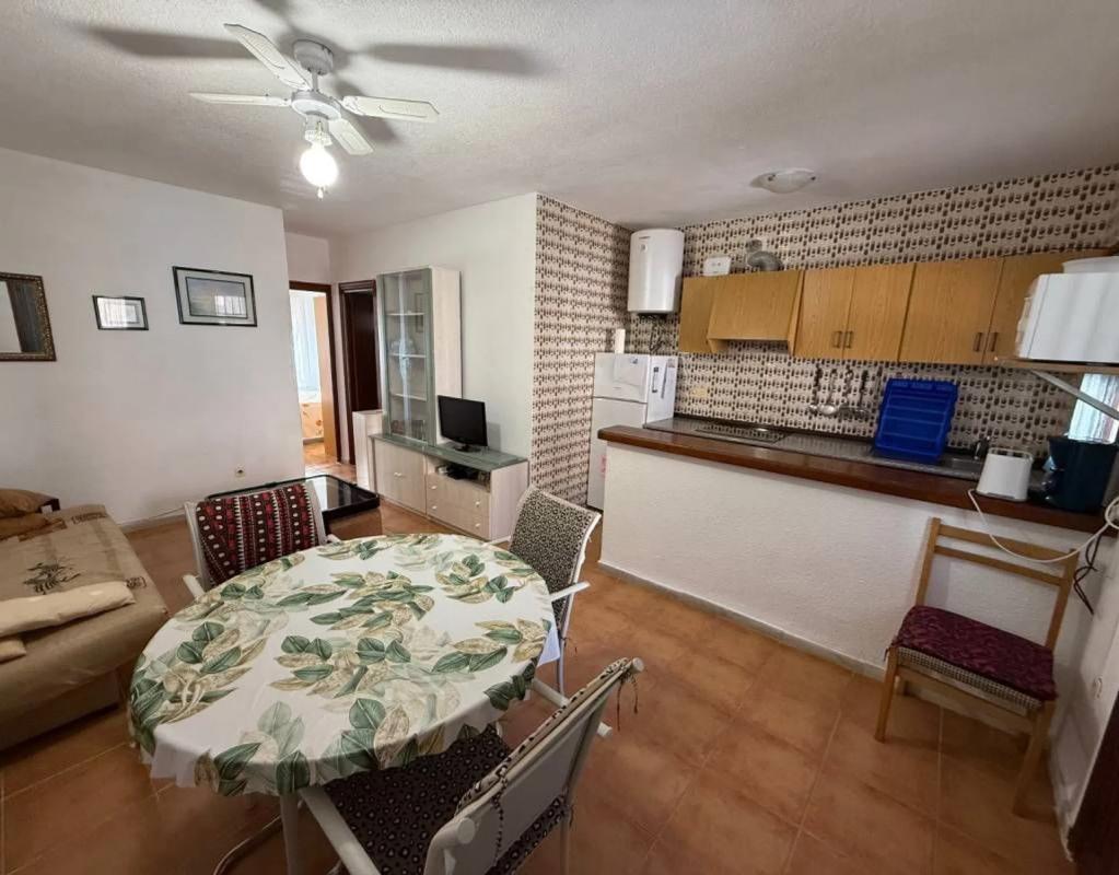 Sale of apartment in Calle Nuestra Señora del Rosario, Torrevieja
 photo 3