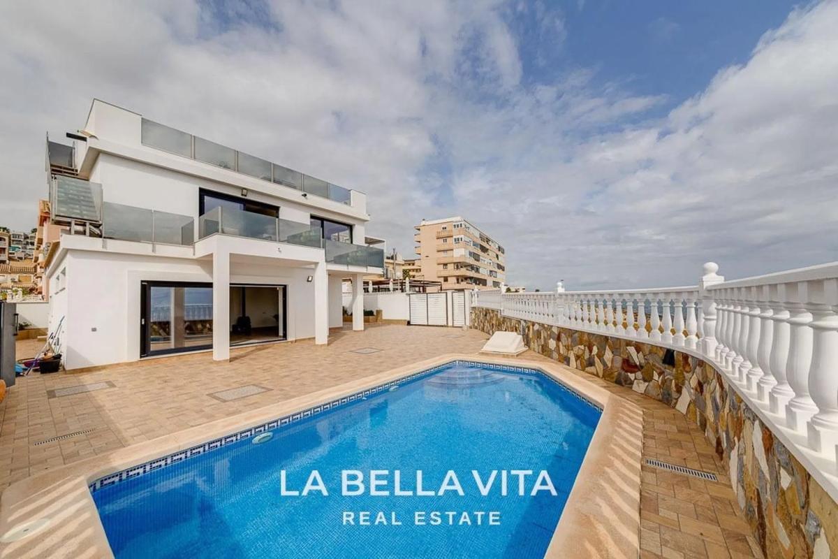 Properties for sale and rent in Spain photo 4