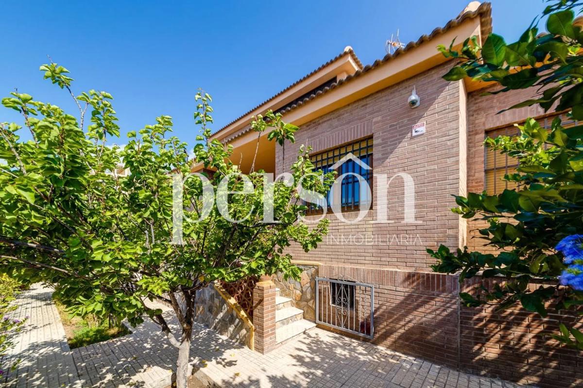 Properties for sale and rent in Spain photo 5