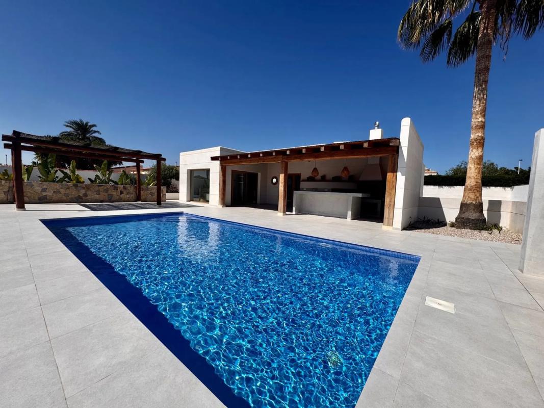 Sprzedaż niezależnego domku jednorodzinnego w  Barrio La Siesta - El Salado - Torreta, Torrevieja photo 5