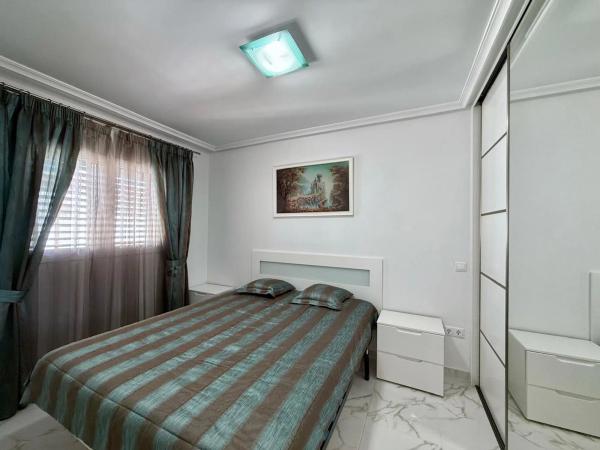 Chalet adosado en calle Morera, 129 photo 2