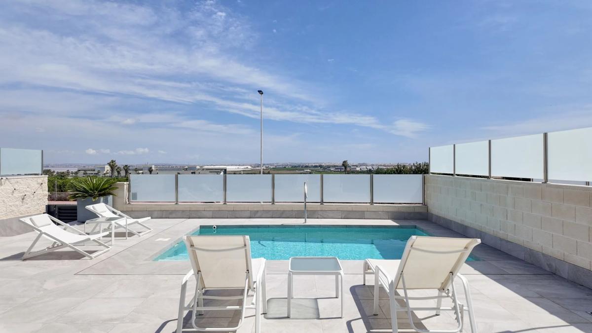 Properties for sale and rent in Spain photo 2