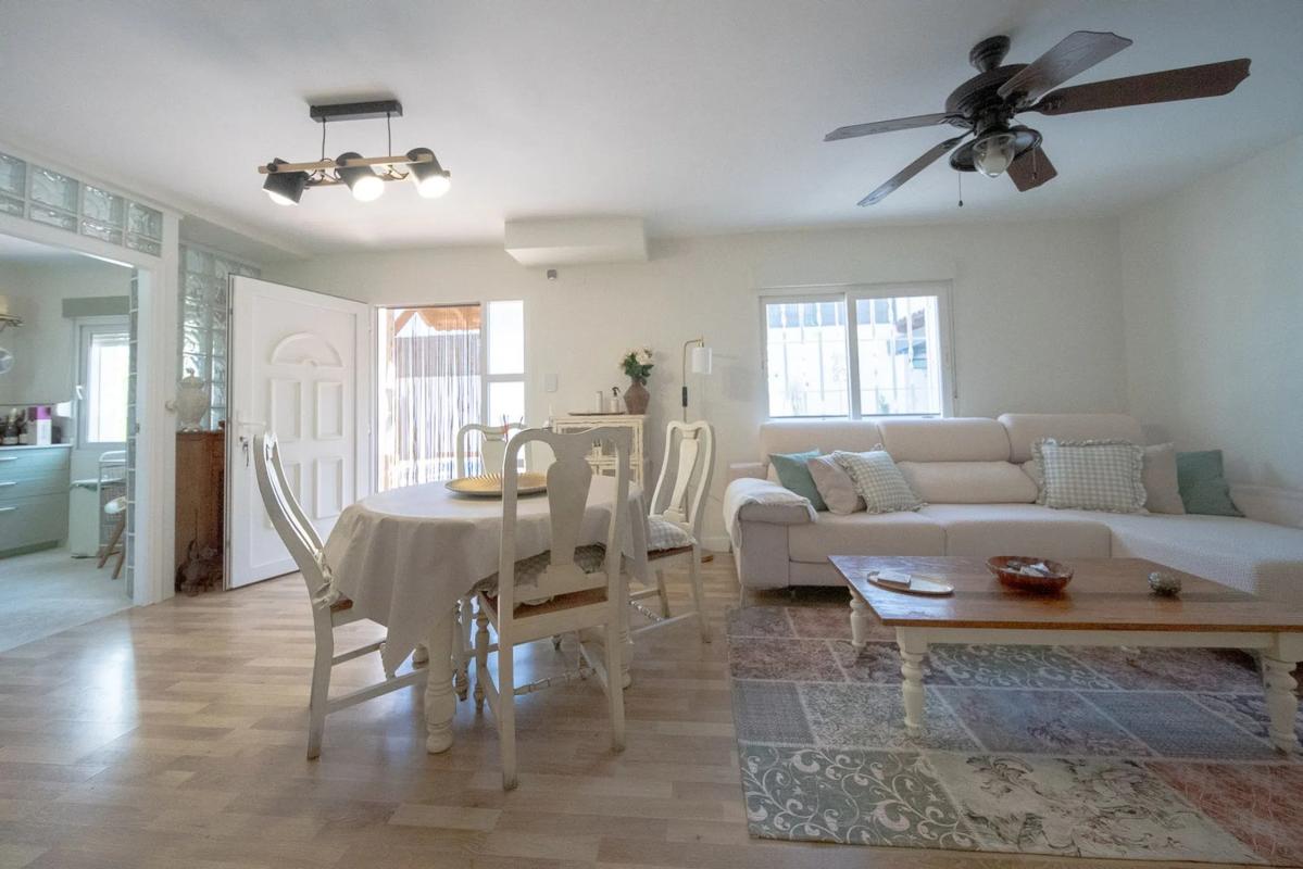 Properties for sale and rent in Spain photo 5