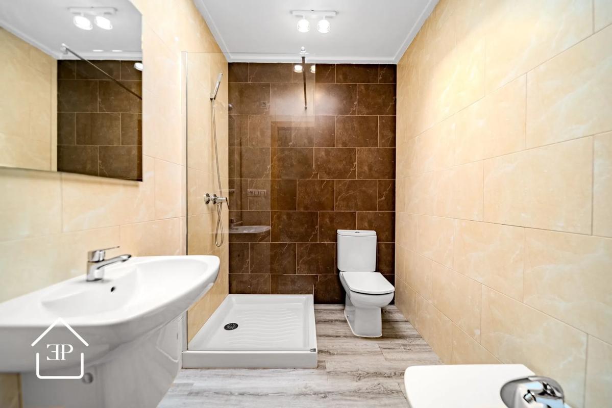 Properties for sale and rent in Spain photo 2