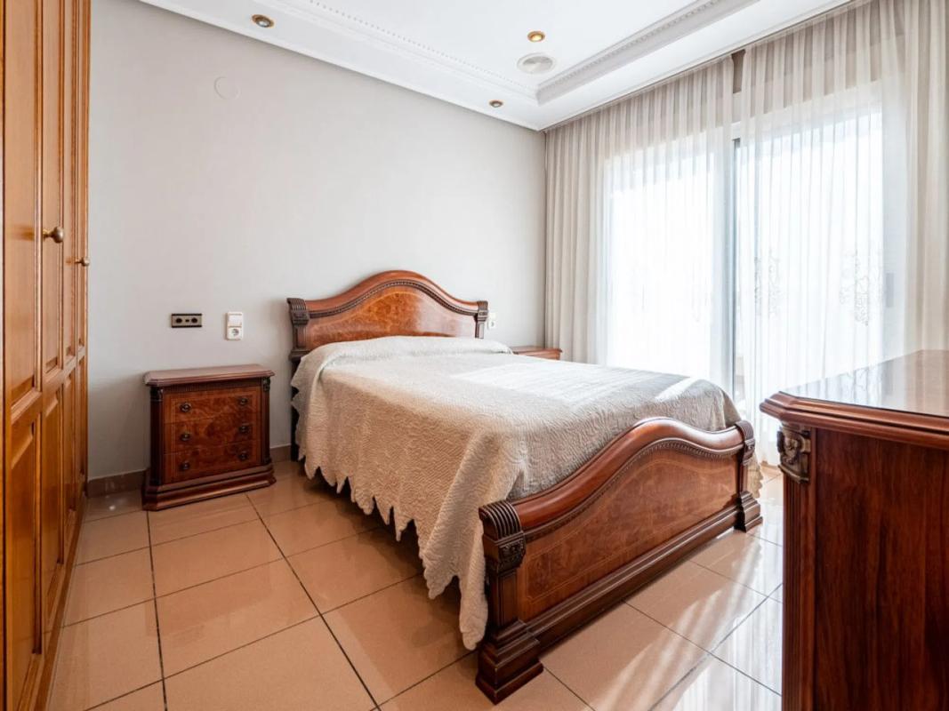 Sprzedaż niezależnego domku jednorodzinnego w  Calle Lebeche, Torrevieja photo 5