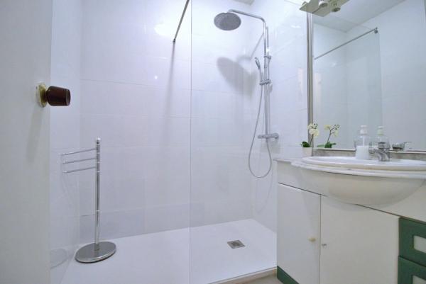 Sale of flat in Barrio Avenida Habaneras - Curva de Palangre, Torrevieja
 photo 2