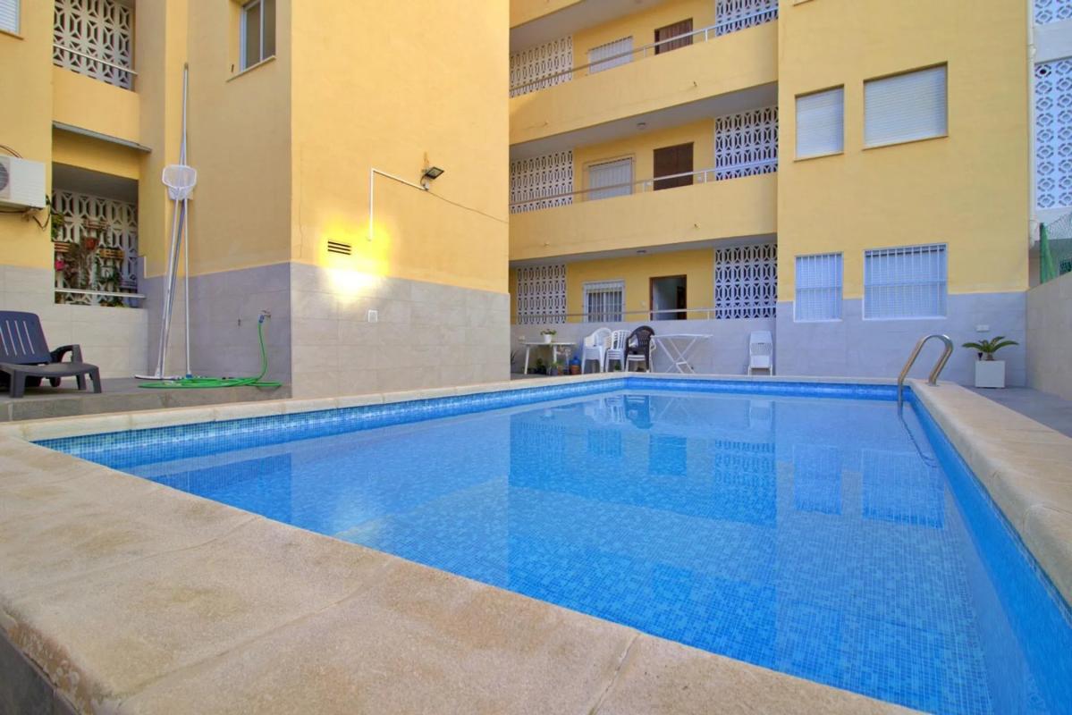 Sale of apartment in Barrio Avenida Habaneras - Curva de Palangre, Torrevieja
photo 3