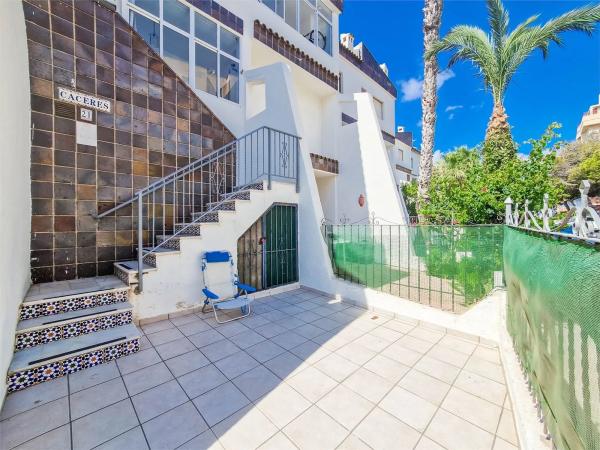 Apartment for sale in  Avenida de las Olas, Torrevieja photo 1