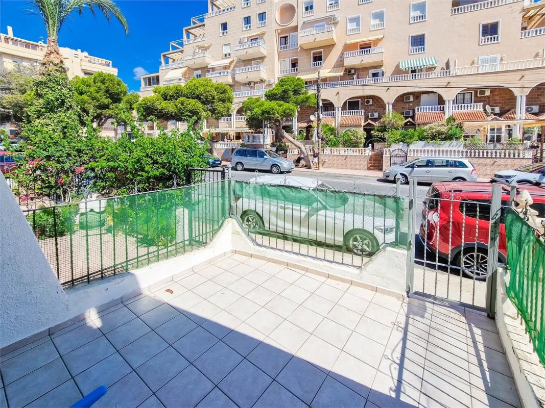 Venta de piso en Avenida de las Olas, Torrevieja
 photo 2