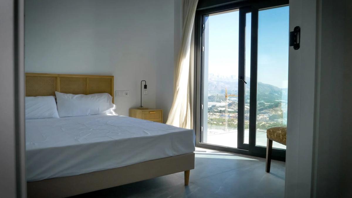 Obra nueva WOW – Windows of the world en Polop (Revista) photo 3