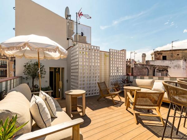 Promotion Viladomat new development in Barcelona photo 3