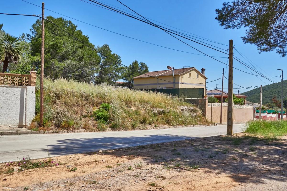Obra nueva Catalunya 40 en Canyelles (Revista) photo 2