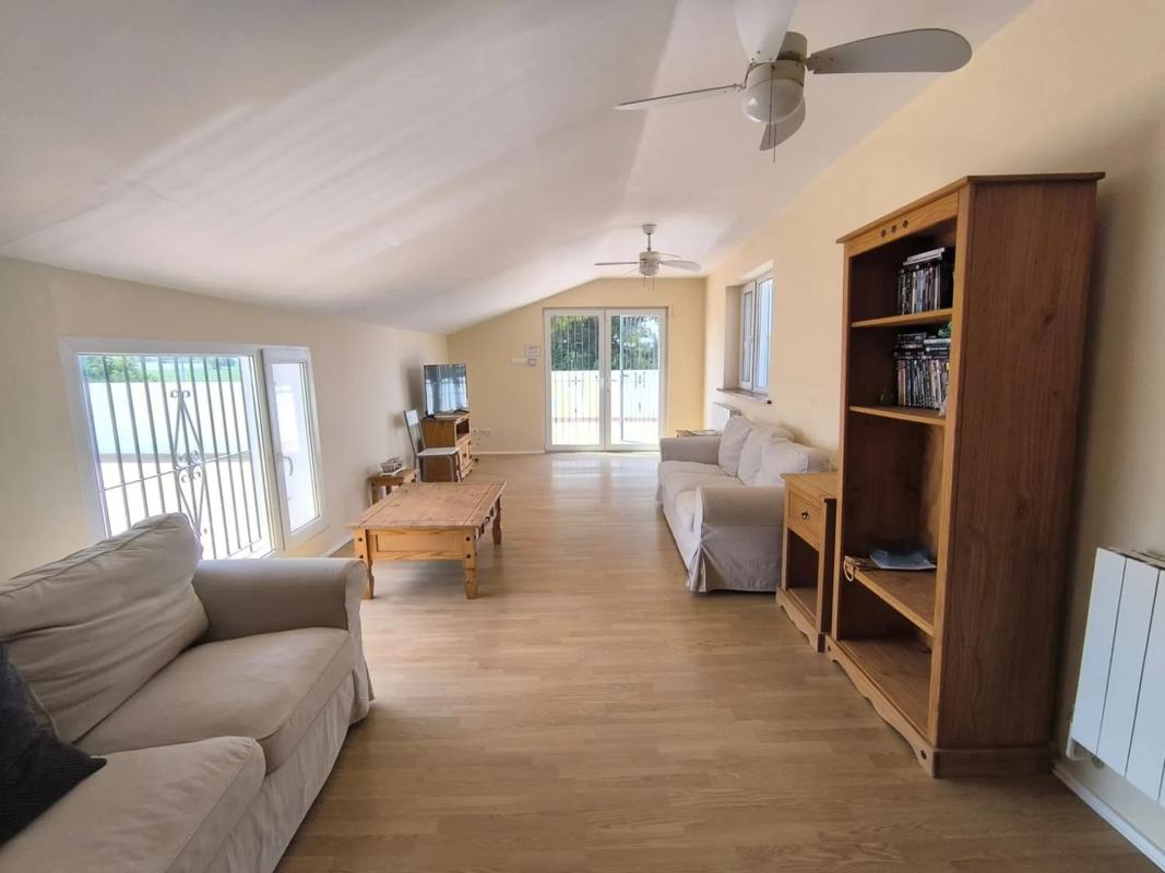 Properties for sale and rent in Spain photo 5