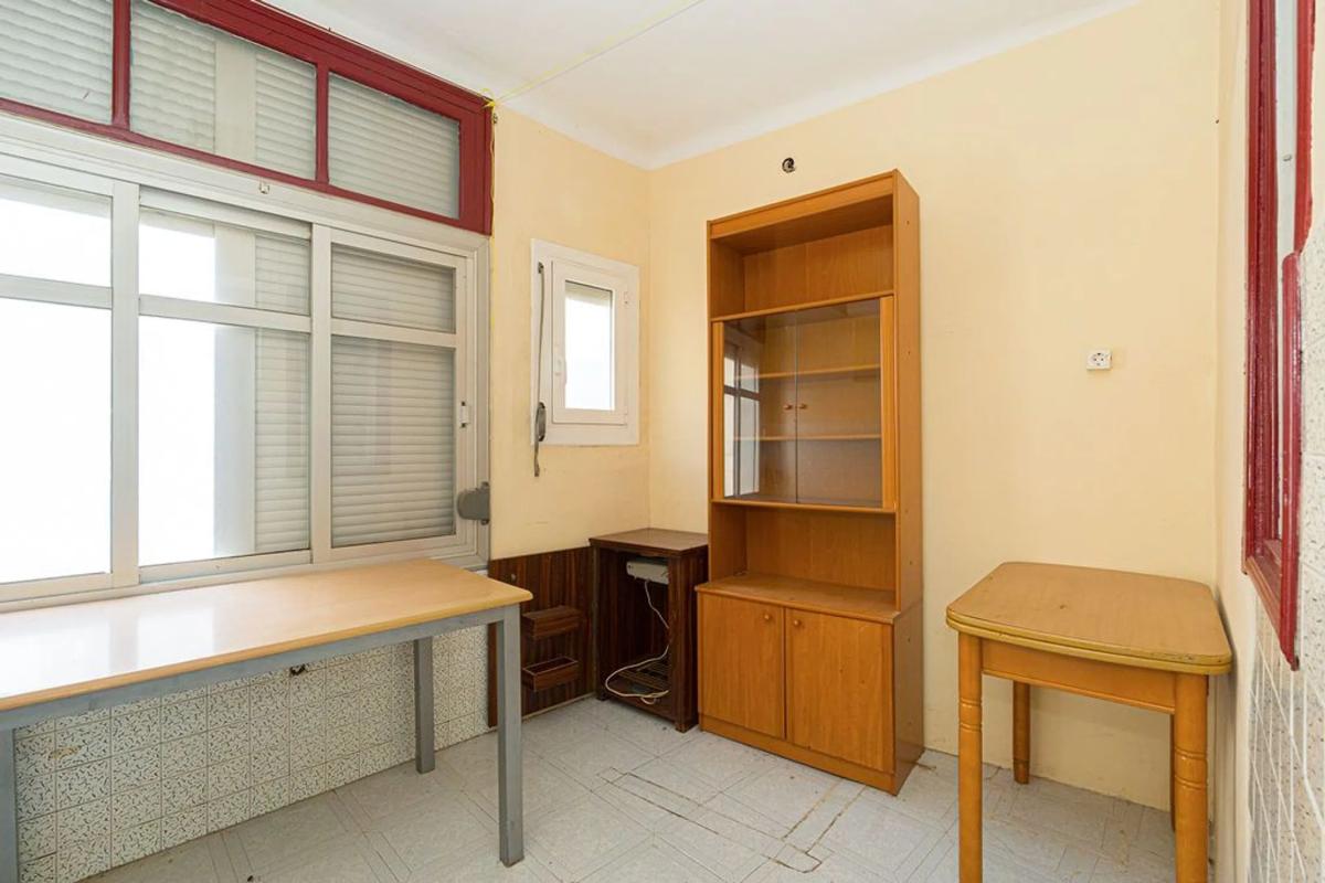 Sale of apartment in Calle de Cánovas del Castillo, Villena
 photo 5