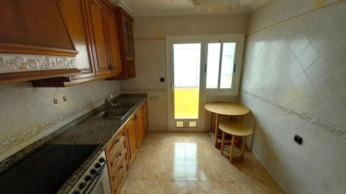 Продажа квартиры на Calle Artal de Alagón, Сакс
 photo 5