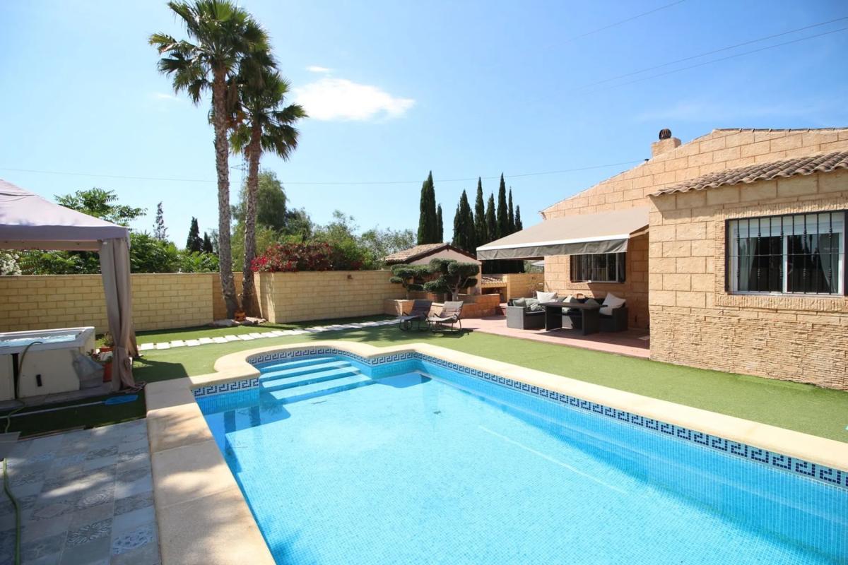 Properties for sale and rent in Spain photo 1
