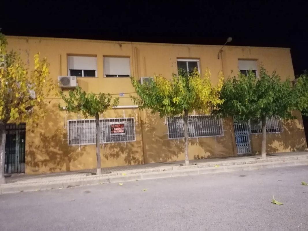 Propiedades en venta y alquiler en España photo 1