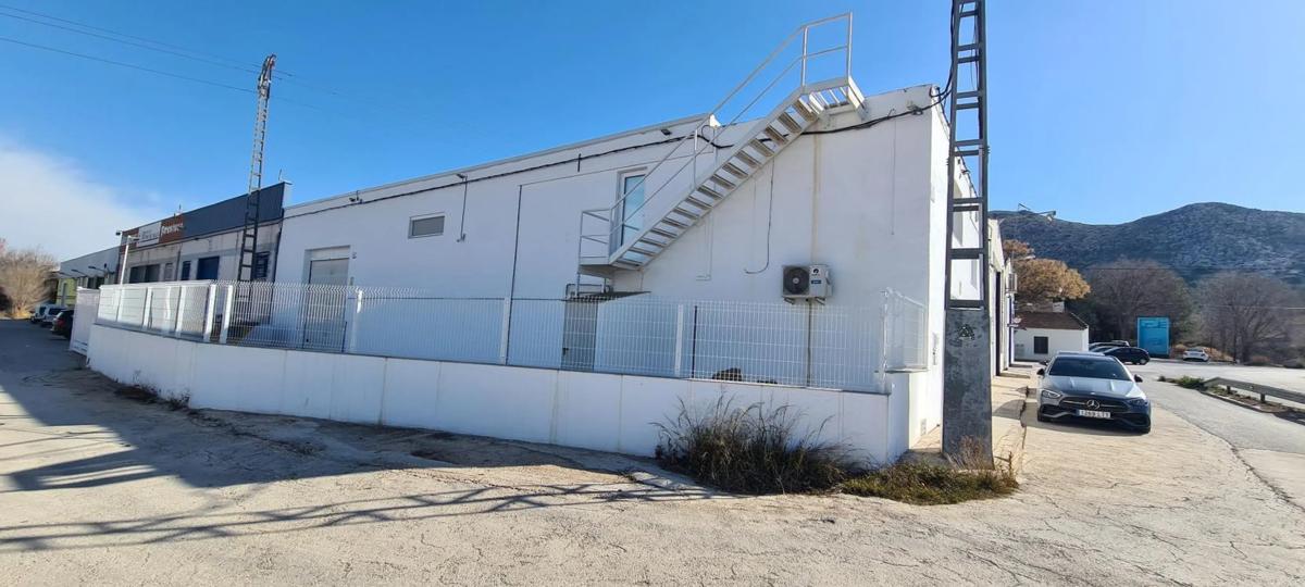 Propiedades en venta y alquiler en España photo 2