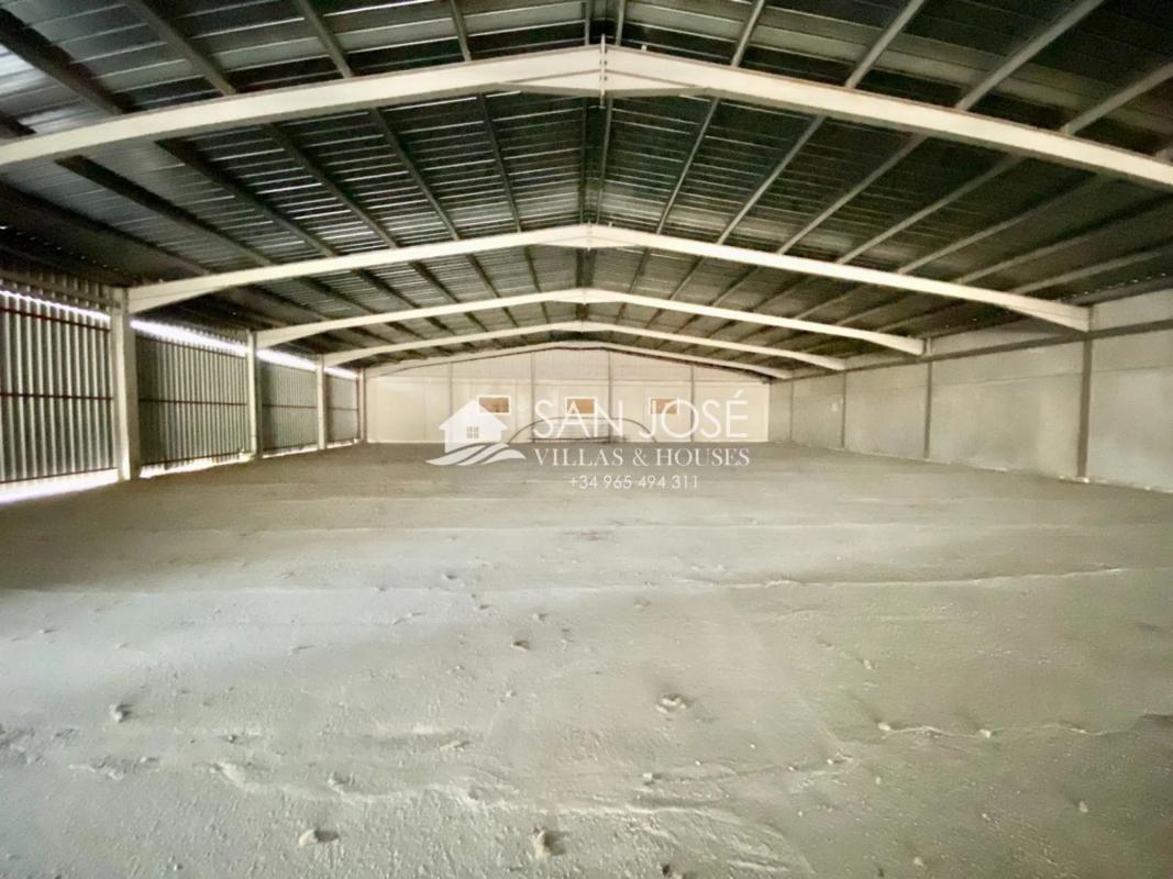 Propiedades en venta y alquiler en España photo 4