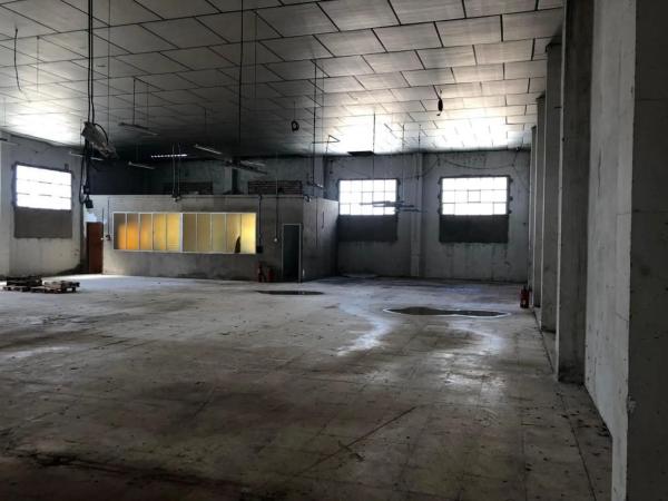 Nave en calle Sant Josep photo 2