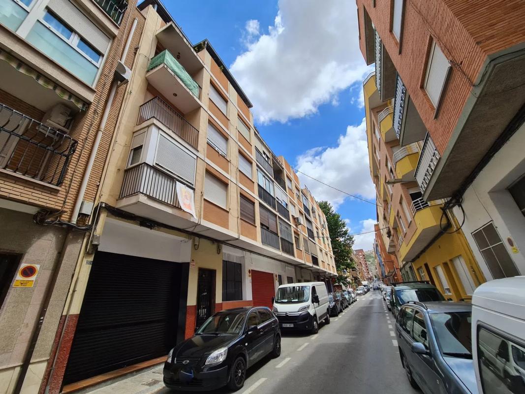 Propiedades en venta y alquiler en España photo 5