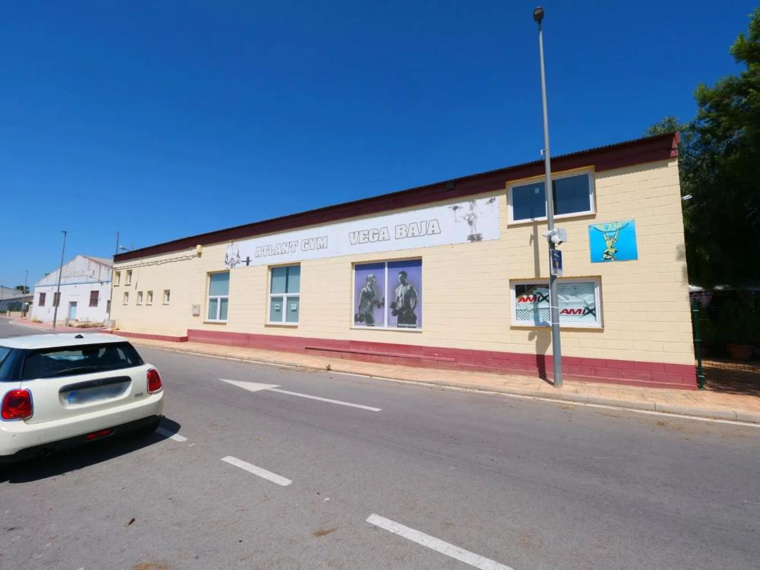 Properties for sale and rent in Spain photo 2