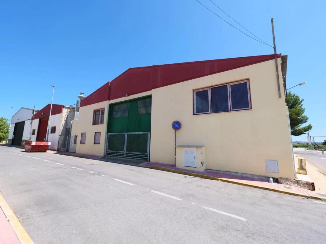 Properties for sale and rent in Spain photo 3