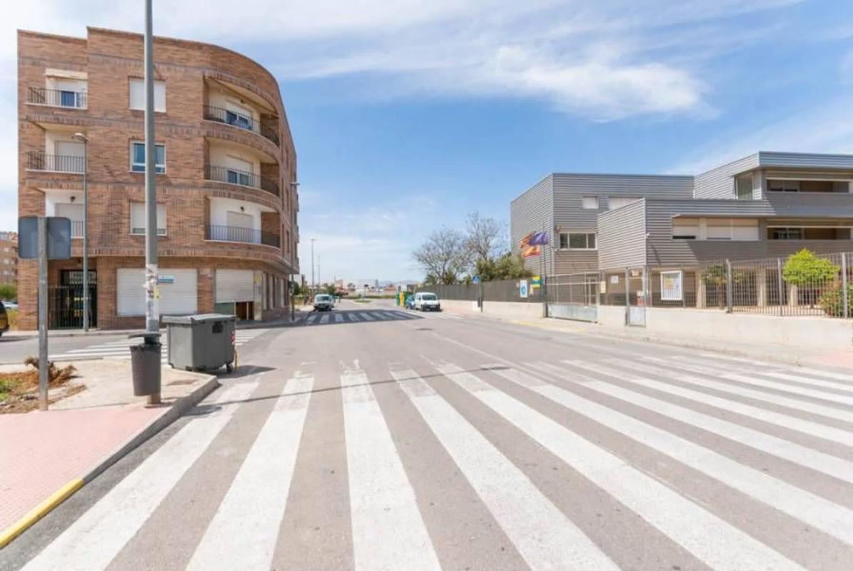 Properties for sale and rent in Spain photo 1