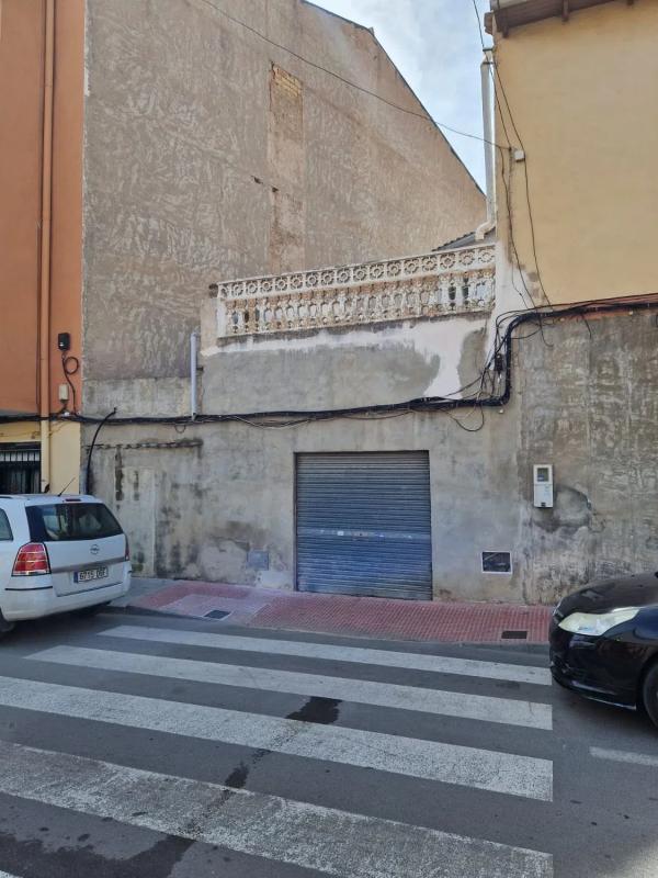 Properties for sale and rent in Spain photo 1